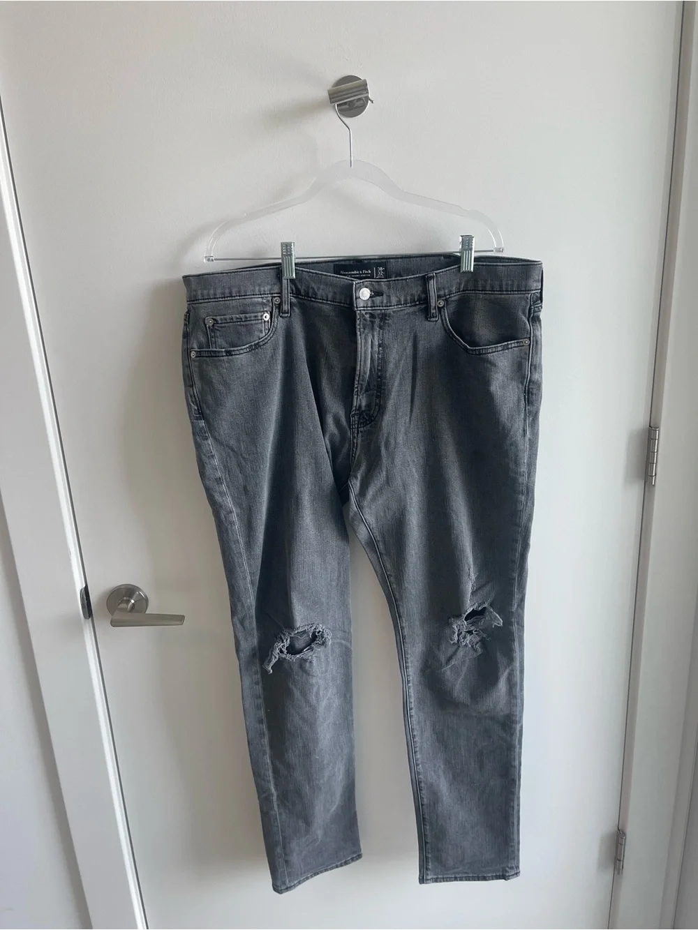 Abercrombie & Fifth Athletic Skinny Strecth Grey Jeans